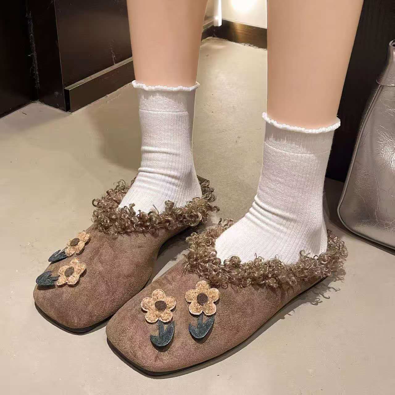 Pantoufles plates en peluche p - Women'S Shoes Hands Free avis et prix